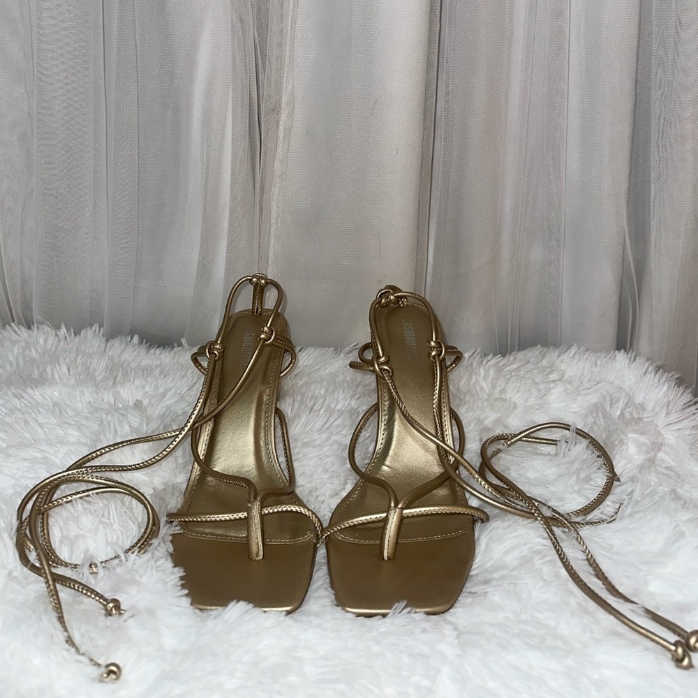 Cushionaire "Champagne" Heels